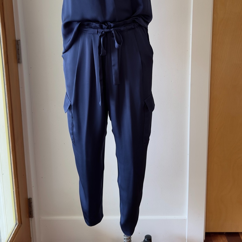 Ramy Brook Satin Elevated Utility Cargo Pants-Navy-Paperbag Waist-Sz M-RRP $295‎